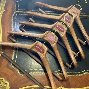 Resin Hangers High Quality